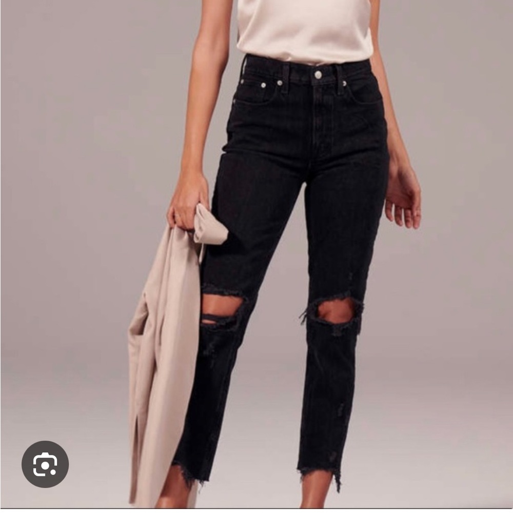 Abercrombie & Fitch Mom Jean